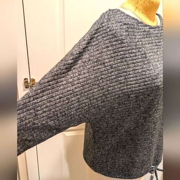 3/$30 NWT Reitmans XXL Batwing Sleeve Tie Bottom Knit Sweater - Picture 3 of 10